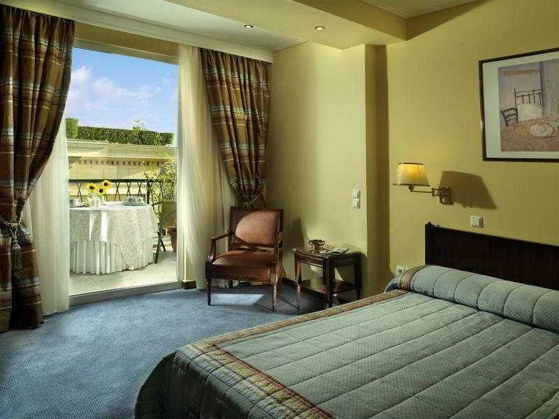 Best Western Esperia Palace Hotel Atina Oda fotoğraf